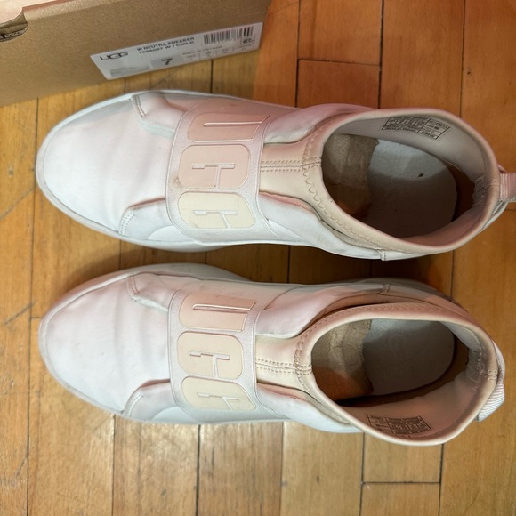 UGG Neutra Platform Sneaker - Size 7 - Picture 4 of 10